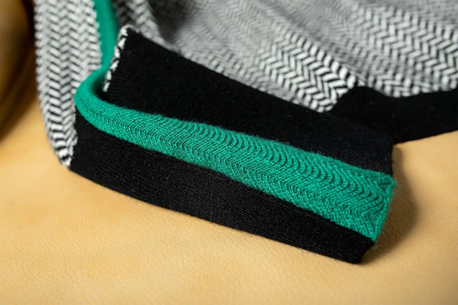 Emma™ | Sweter w paski