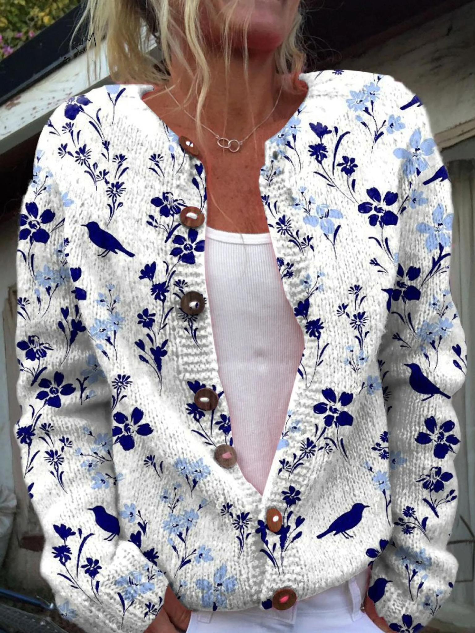 Wiebke® | Kardigan dzianinowy z guzikami i vintage'owym nadrukiem kwiatowym