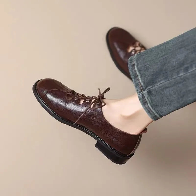 Beatrix® | Modne ortopedyczne klapki ze skóry wegańskiej